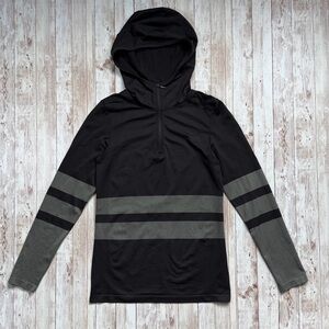 The North Face Second Skin Pullover sz Medium SSK Seamless 1/4 Zip Hooded Black